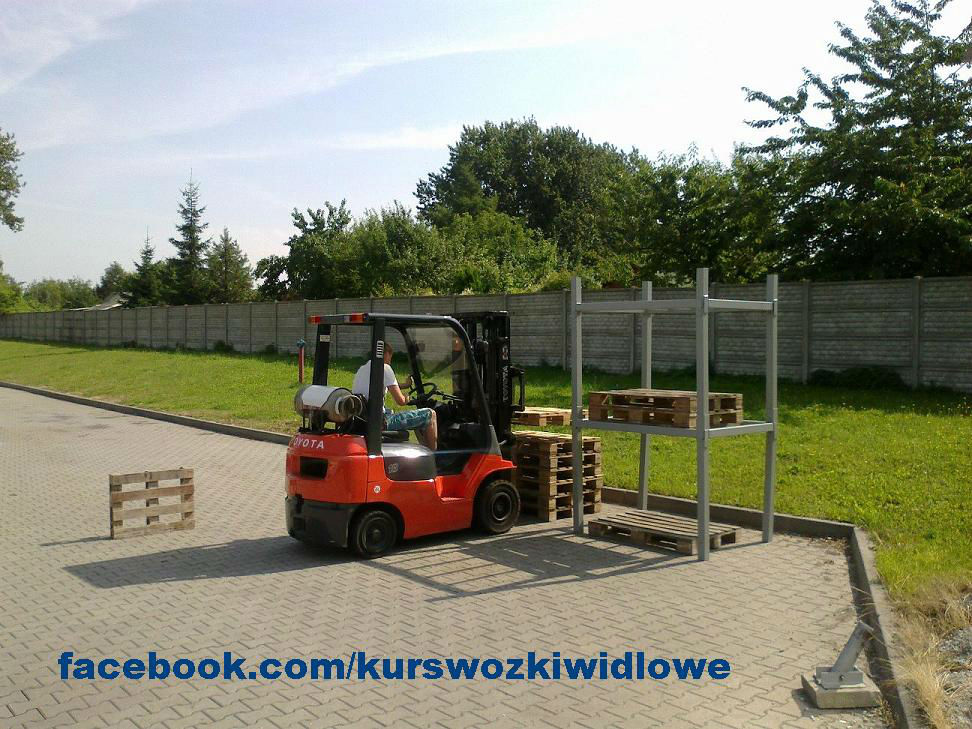 kurs na wózki widłowe